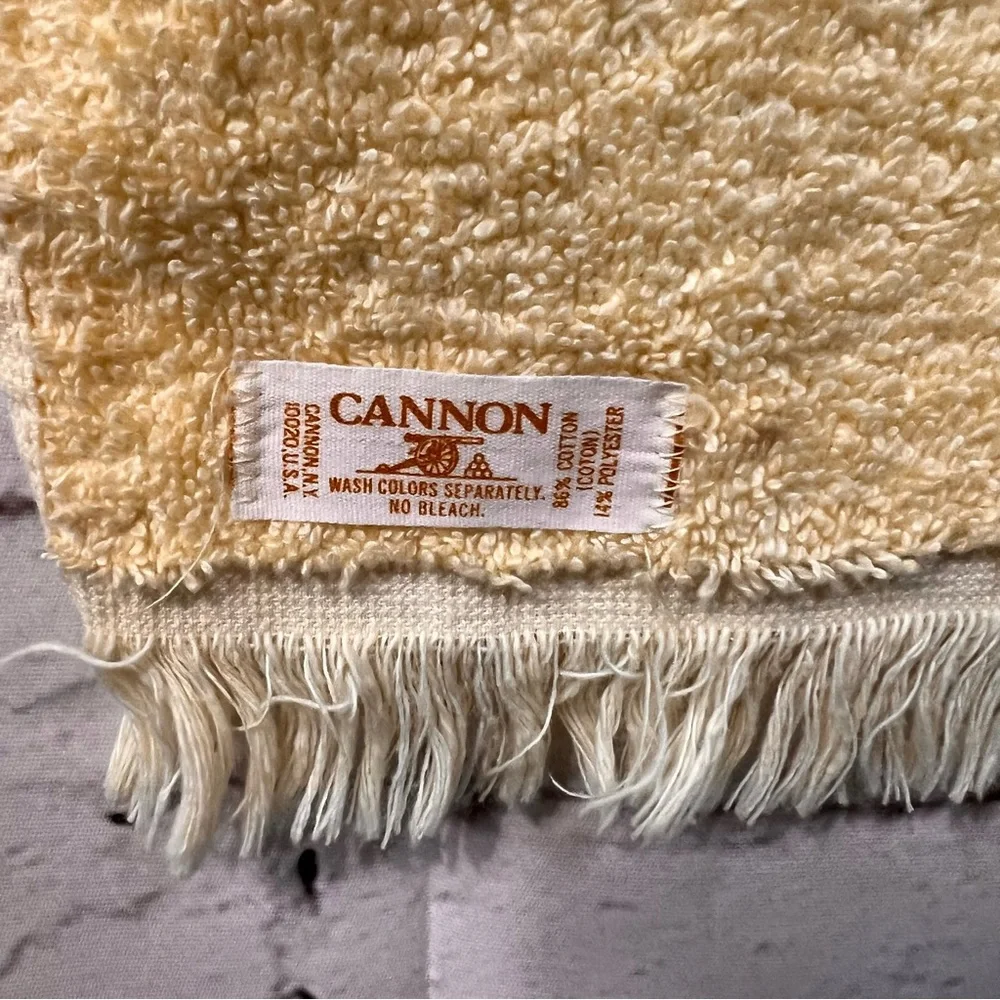 1970s Cannon Mushroom Yellow Kitchen Hand Towel Terry Fringe Vintage MCM